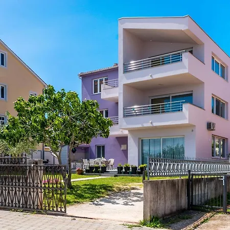 Apartment Kairos *